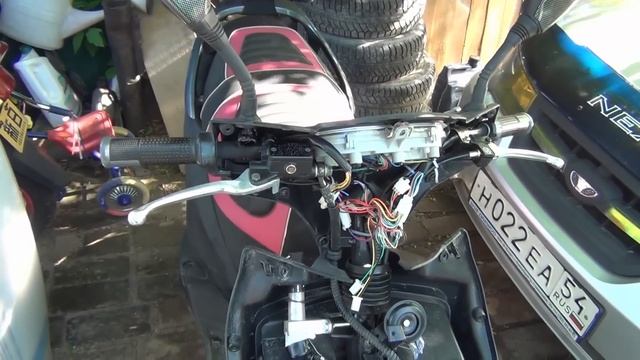 Электро мотоцикл Не много разобрал свою черную молнию пелинг смотреть онлайн