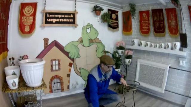 Кованая подставка для цветов "Гусь-2" напольная смотреть онлайн