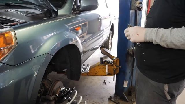 Replacement of Front Complete Strut Assemblies on a 2006 Honda Pilot l SENSEN Shocks & Struts смотреть онлайн