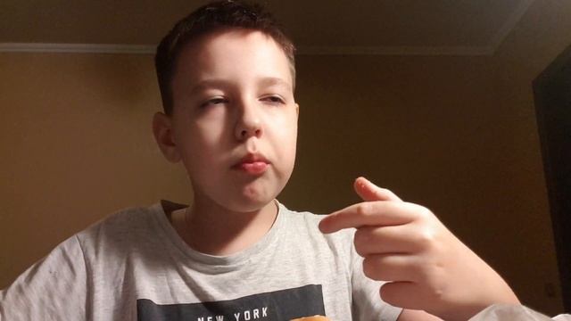 ДВОЙНОЙ ЧИЗБУРГЕР | ОТ БУРГЕР КИНГ | ОБЗОР BURGER KING | ТЕСТ смотреть онлайн