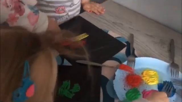 рисование вилками Салют смотреть онлайн