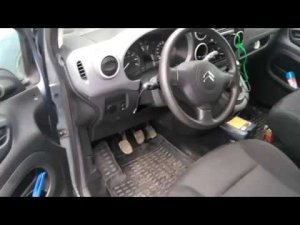 Citroën Berlingo .Где  разъем  OBD 2,  адаптер ELM 327.