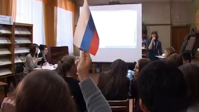 В канун Дня Конституции в центральной библиотеке прошел урок-викторина смотреть онлайн