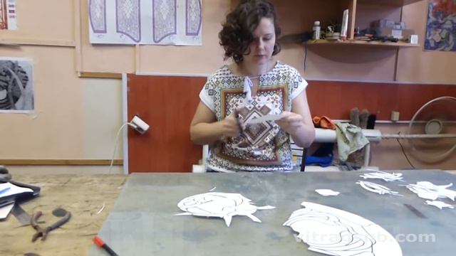 DAY 1. Разрезаем эскиз витража на шаблоны. витраж-перегородка м/у ванной и коридором. смотреть онлайн