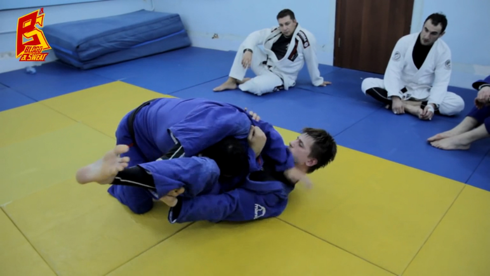 Лучшая защита от треугольника ) Best evere triangle choke escape смотреть онлайн