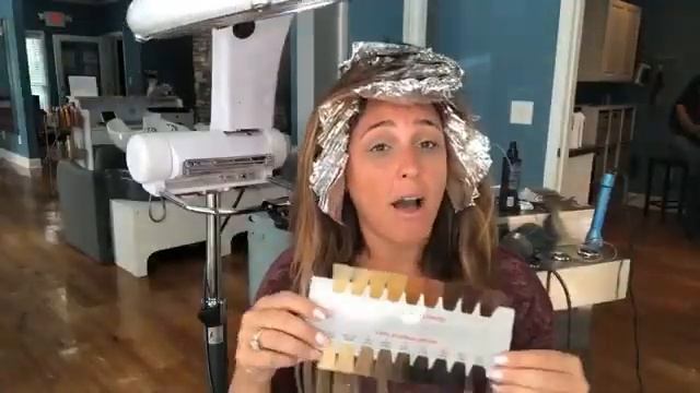 How to go from #Brunette to Blonde | Dark Hair to #Blonde #DIY | Blonde to Brunette Hair смотреть онлайн