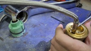 Замена гибкой подводки кран GROHE pix 3078/1a grohe nw-6506au2340