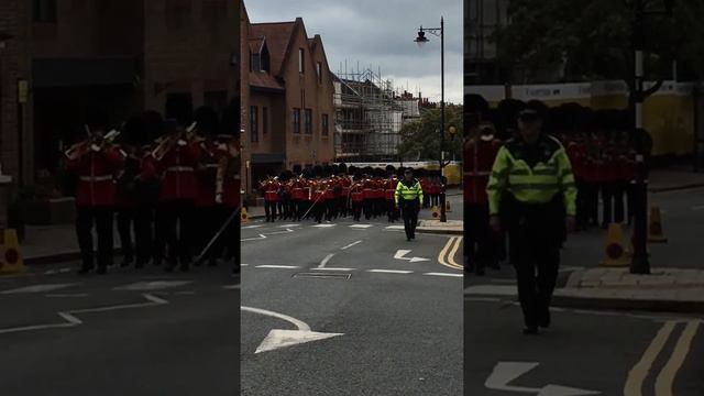 Guards Marching On смотреть онлайн
