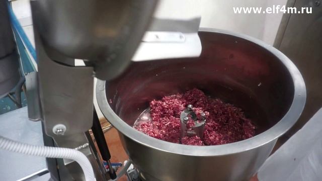 Куттер вакуумный ИПКС-032-50(Н). Измельчение говяжьего фарша в производстве сосисок и колбас. смотреть онлайн