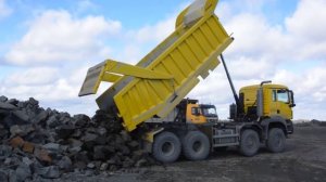 MAN 8x8 МАН 8х8 скальный самосвал  разгрузка