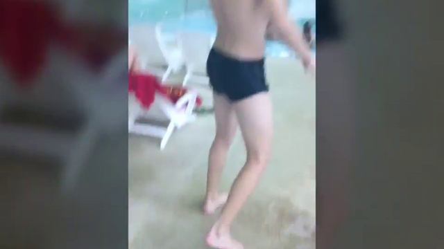 бегущий по воде смотреть онлайн