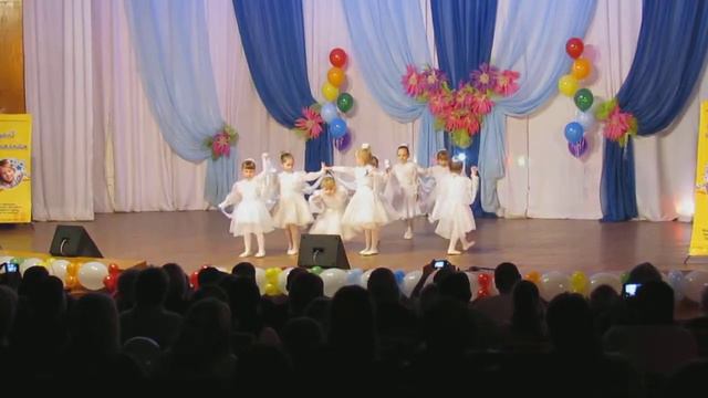 Светлячки, танц группа "Тополек", Горловка смотреть онлайн
