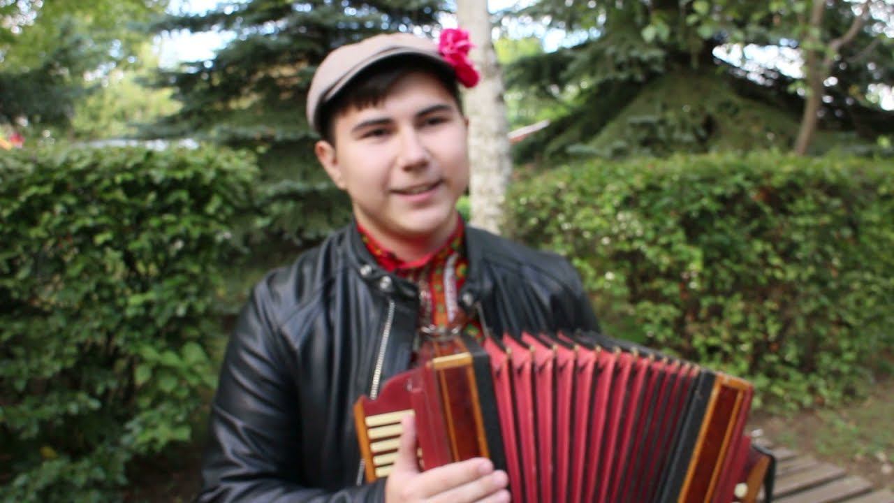 ЗАХАР БЫКОВ, молодой гармонист из Ельца смотреть онлайн