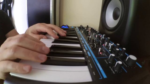 The Weeknd - Blinding Lights | SYNTH BASS COVER смотреть онлайн