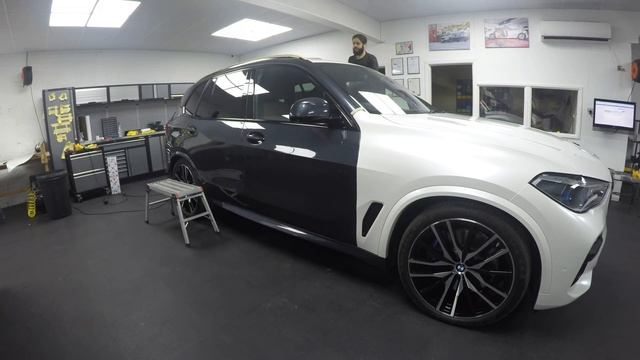 BMW G05 X5 Crystal White Wrap смотреть онлайн