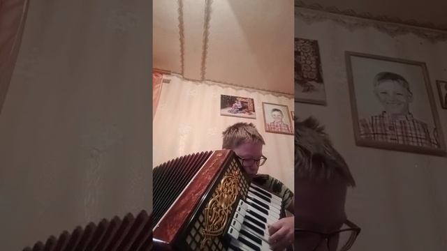 федерико филини на аккордеоне смотреть онлайн