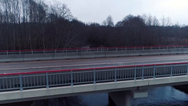 Мост через реку ЯВОСЬМА смотреть онлайн