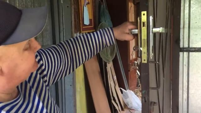 Handmade Simon.Как врезать замок в калитку. смотреть онлайн