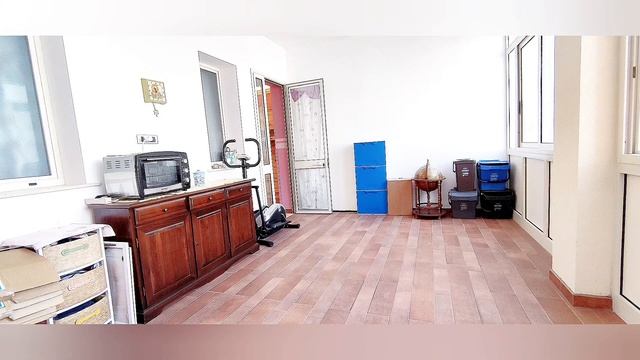 Appartamento ristrutturato e con ampia Veranda... смотреть онлайн