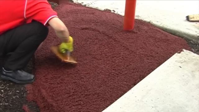 Wetpour Basics - How To Lay Rubber Wetpour смотреть онлайн