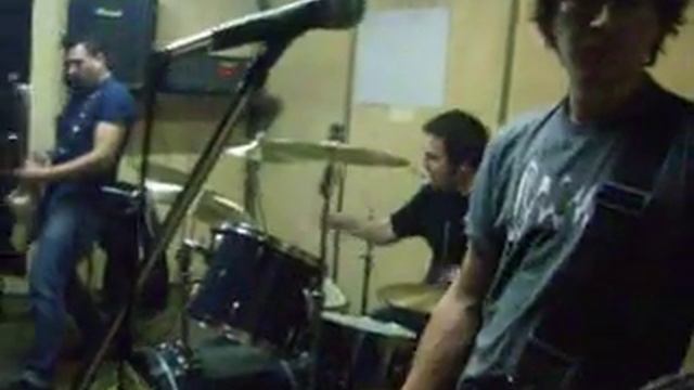 TRIBUTO RAMONES - Love Kills - Bonzo´s Blitz