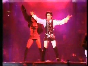 Prince    Little Red Corvette Live 1988