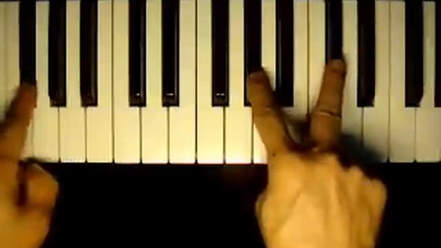 爱小于三 by 陈威全 (how-to-play video) смотреть онлайн