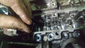 Сборка ТНВД мерс ом601-606. Установка Плунжера, сборка секции. Пример на ТНВД.