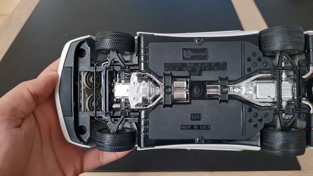 (Undboxing) Burago car 1/18 Chevrolet Corvette смотреть онлайн