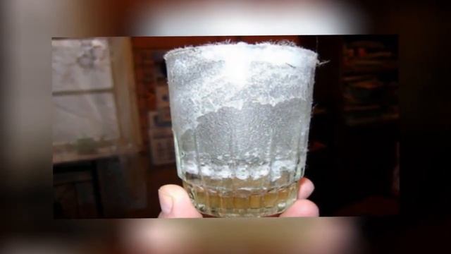 Она ПОСТАВИЛА в спальне СТАКАН С СОЛЬЮ и УКСУСОМ! Узнав, ЗАЧЕМ, ты поступишь так же!