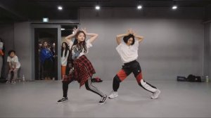 Очень милый танец от корейских девушек / Корейские танцы