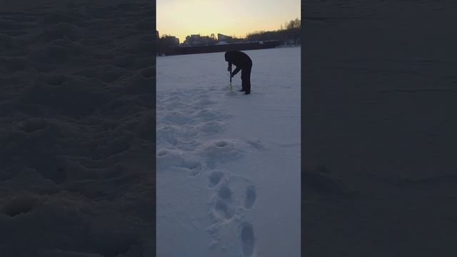 50 лунок шуруповертом Galaxia смотреть онлайн