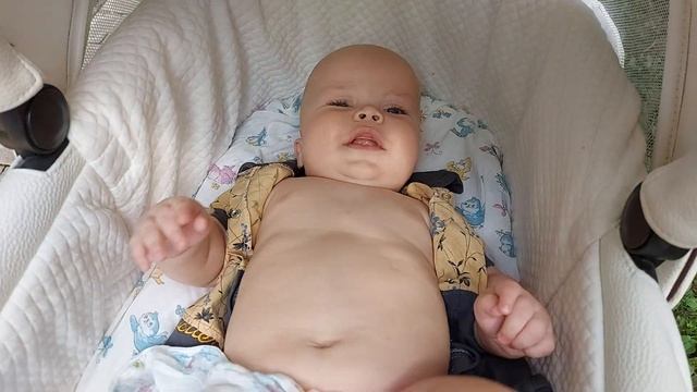 10.08.21 ? Младенец Боб решил опять прокатиться в своей первой коляске ? #Младенецвколяске смотреть онлайн