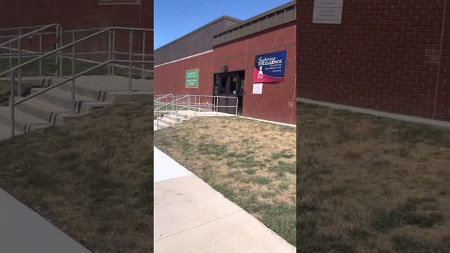 John Fiske Elementary Student Arrival/Llegada de estudiantes Part 2 смотреть онлайн