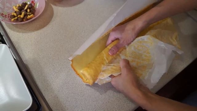 Рулет "Полено" с шоколадно-сливочным кремом ? смотреть онлайн