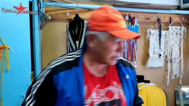 Клуб "Сокол" остался без хоккейной коробки и евроремонта! смотреть онлайн