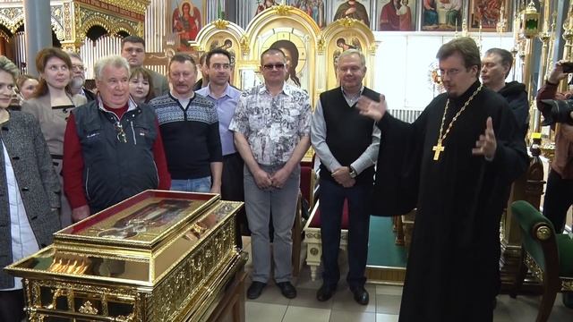 Ковчег для частицы мощей святителя Николая Чудотворца и икона святого смотреть онлайн