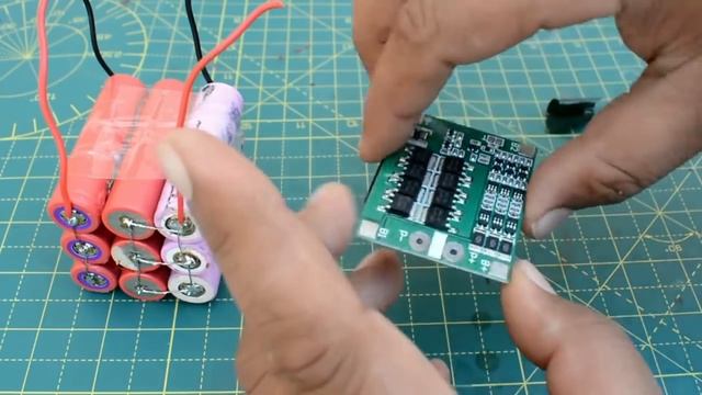 230 Volt Power Bank - Homemade | Super Powerful 220 Volt Power Bank | DC To AC  Converter 150 Watts