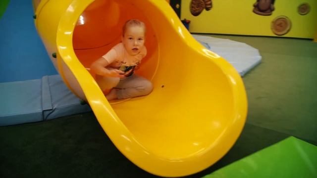 ТРК Альтаир развлечений и покупок мир! смотреть онлайн