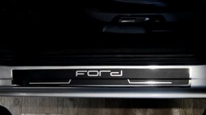 Наклейкина пороги для Ford Focus 2 (Форд Фокус 2)