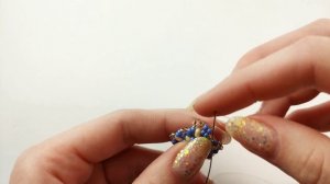 Круглые серьги из бисера и бусин в технике ндебеле