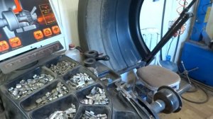 Подсчет дохода шиномонтажа за четыре месяца работы.