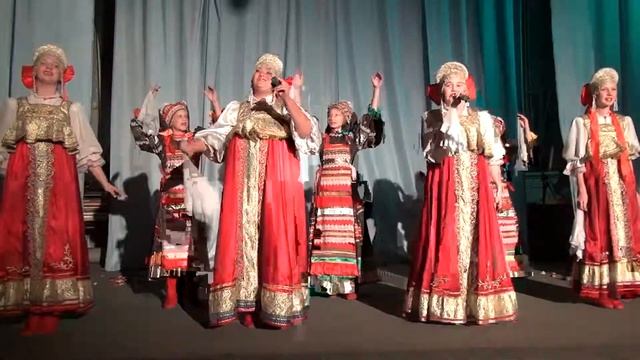 Ансамбль русской песни и танца "Жемчужинки" - Гостьюшки смотреть онлайн