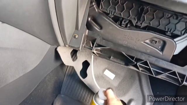 Чистим кондиционер от грязи и микробов и бактерий. Шкода Октавия А7.