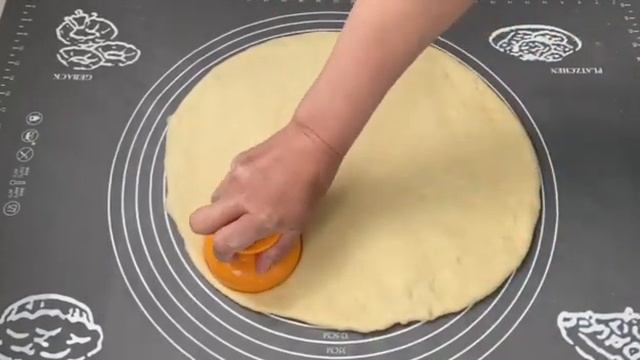 Пышные Пончики самые Вкусные как в Детстве//Тесто Мягкое и Нежное//Тесто просто тает во рту?? смотреть онлайн