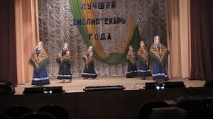 Девичий хоровод с платками