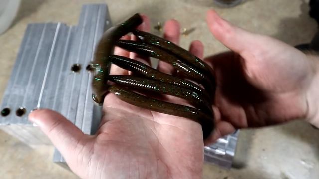 How Many Baits From 1 GALLON of Plastic?? Gallon Plastisol Challenge смотреть онлайн