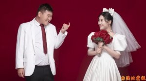 【陕北霞姐】弟弟胖星星婚事已定！霞姐高兴的陪着去拍婚纱照，全程都是幸福的笑容！