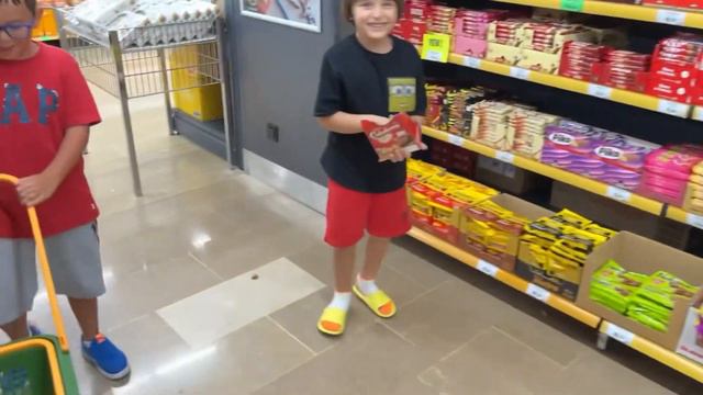 Yusuf Fatih Selim Ve Fehim Market Alışverişi Yaptı Abur Cubur Aldılar 🤩
