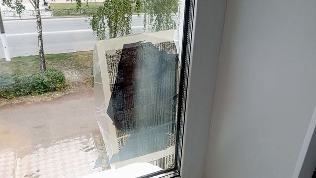Как снять присохшую солнцезащитную пленку с окна легко и просто. смотреть онлайн